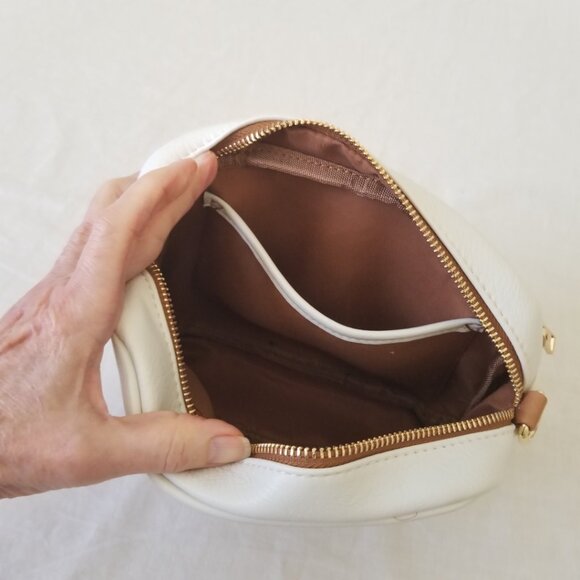 NWOT! White and Brown Faux Leather Purse Shoulder Crossbody Bag w/Detach Strap - Picture 5 of 7